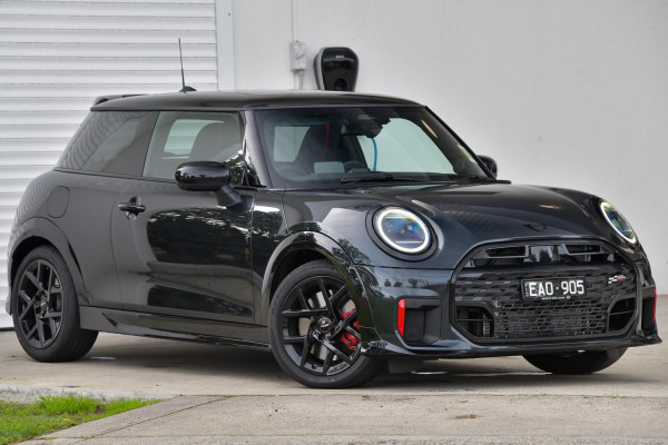 MINI Cooper JCW Favoured F66