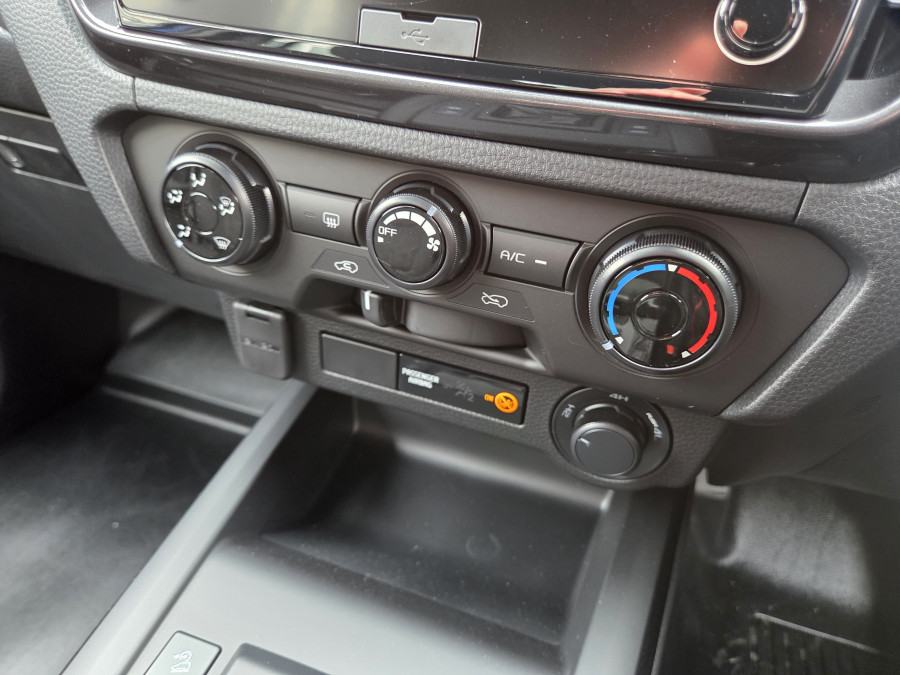 2026 Isuzu D-MAX RG X-RIDER Ute Image 16