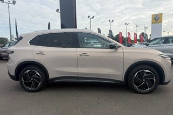 2025 MG MGS5 EV ZS3EM Essence 62 SUV Image 4