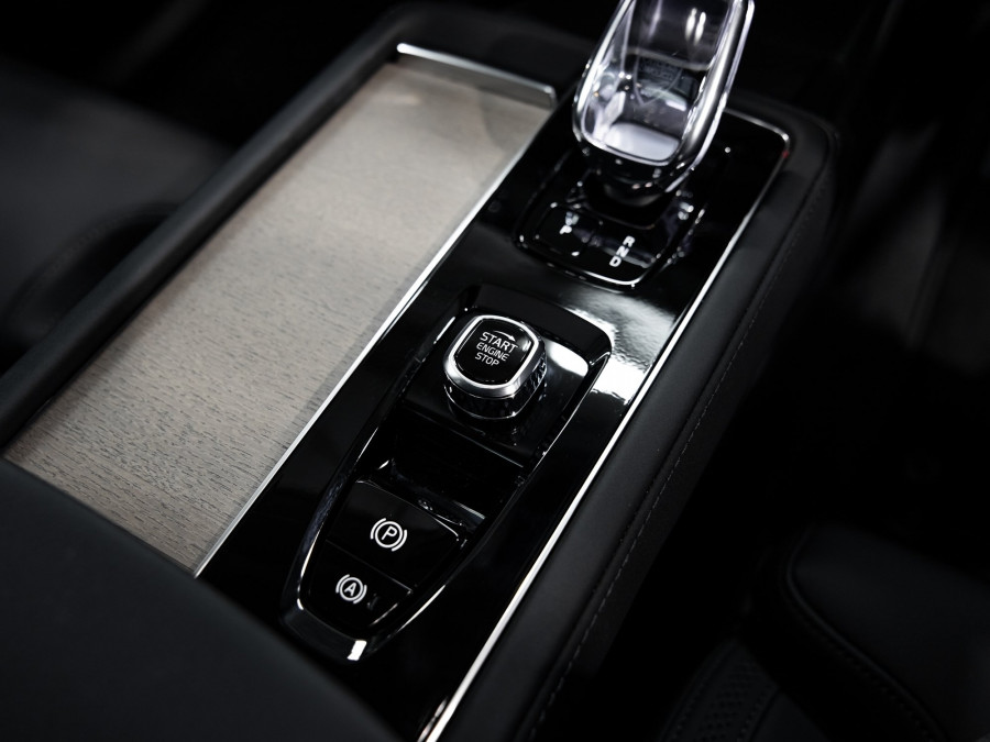 2026 Volvo XC90 L Series B5 Plus AWD 2L Petrol SUV Image 13