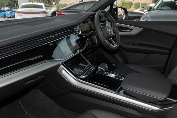 2025 Audi Q7 4M TDI 170kW SUV image 8