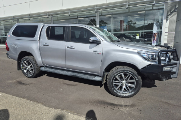 2018 Toyota HiLux  SR5 Double Cab Pick Up Image 14