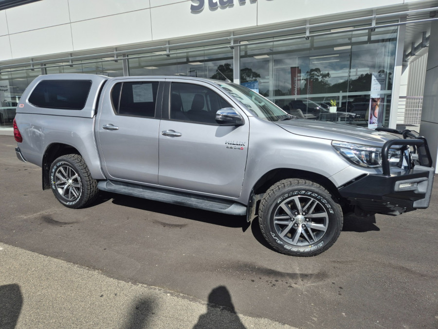 2018 Toyota HiLux  SR5 Double Cab Pick Up Image 14