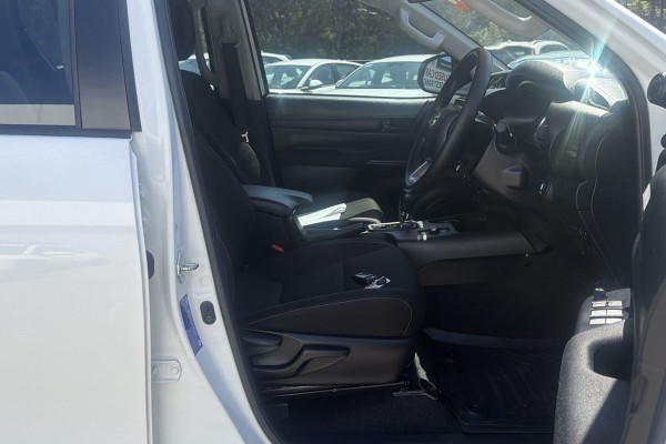 2024 Toyota HiLux GUN126R SR 48V Ute Image 21