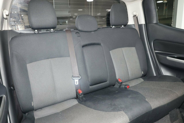 2019 MY20 Mitsubishi Triton MR Toby Price Edition Ute Image 9