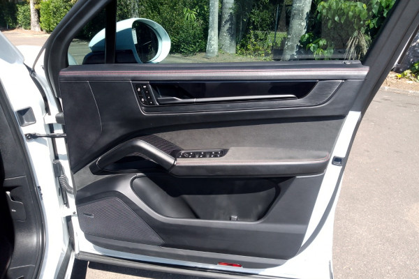 2024 Porsche Cayenne 9YA II GTS SUV Image 28