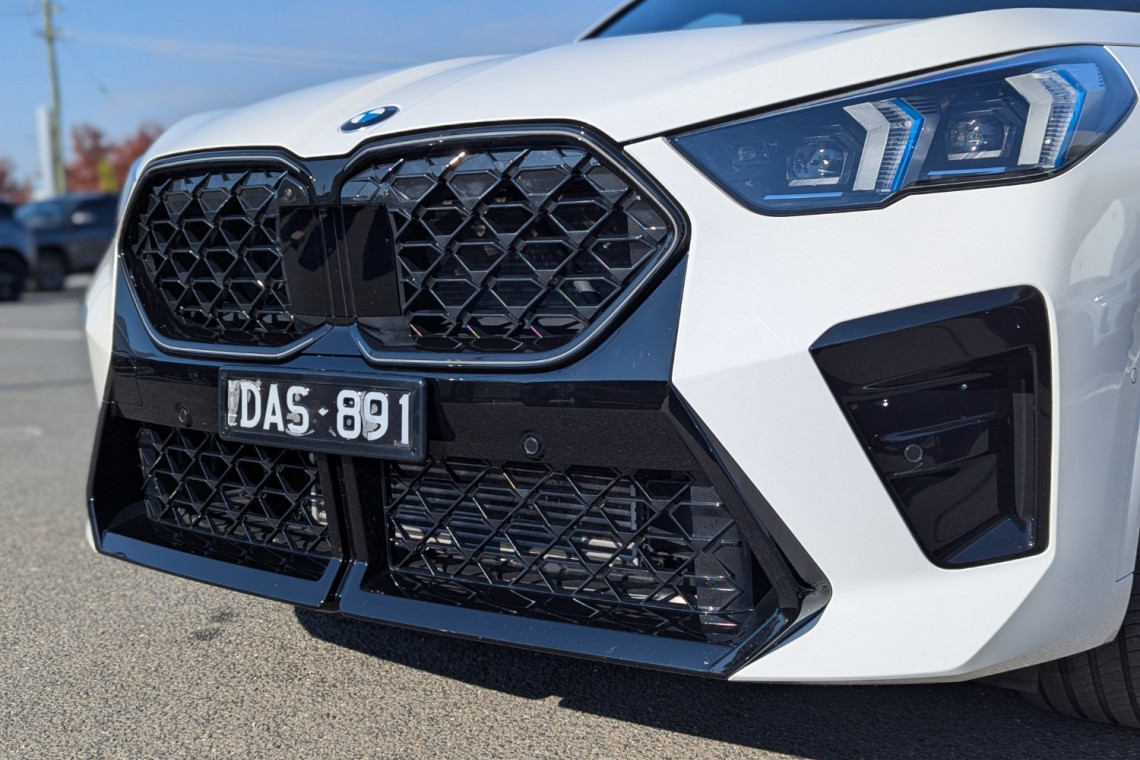 2024 BMW X2 SUV Image 6