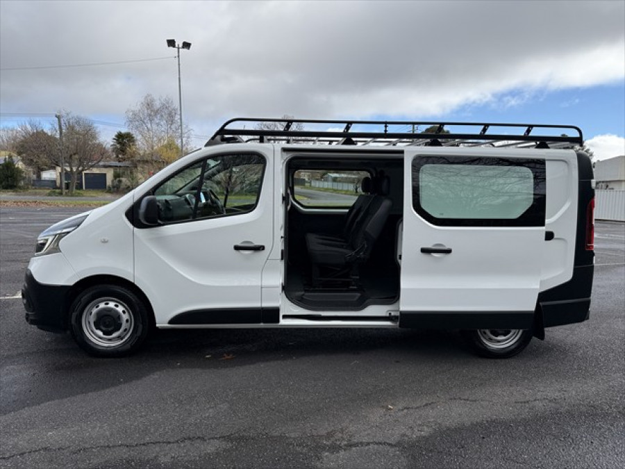 2022 Renault Trafic X82 Crew Lifestyle 125kW Van Image 16