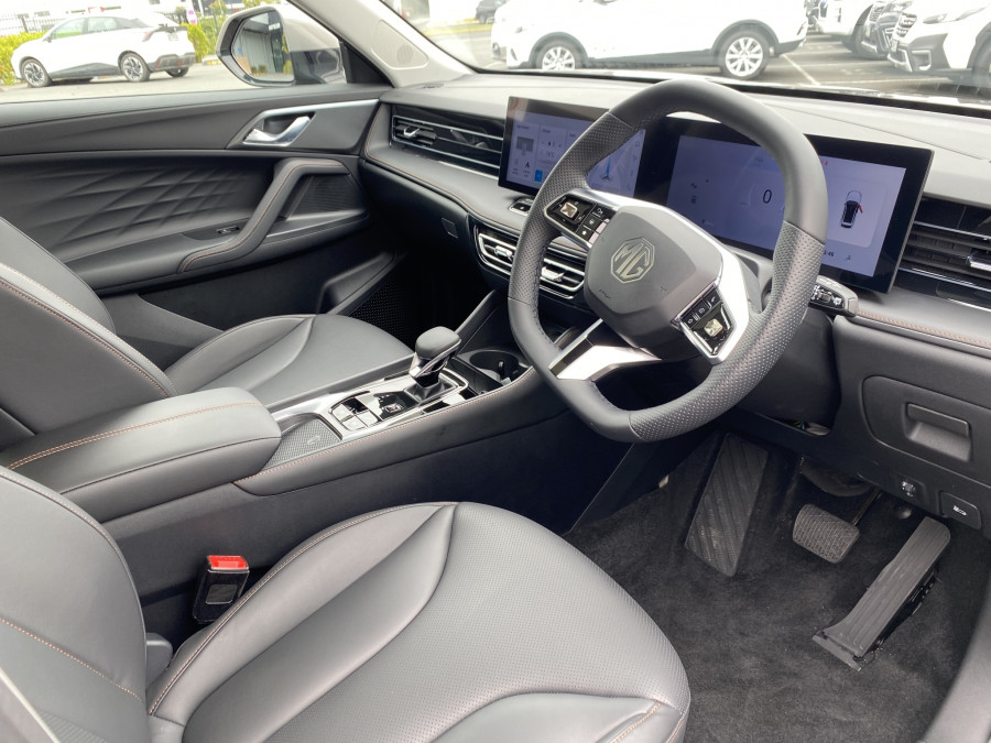 2026 MG HS Essence SUV Image 9