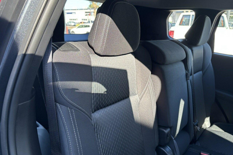 2024 Mitsubishi Outlander ZM ES SUV Image 13