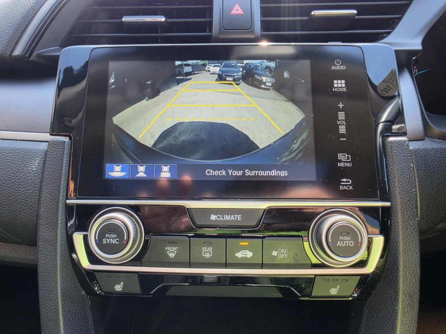 2016 Honda Civic 10th Gen VTi-LX Sedan Image 24