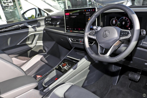 2026 Volkswagen Tiguan CT 150TSI eHybrid Elegance SUV Image 8