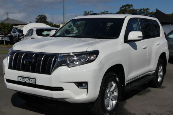2023 Toyota LandCruiser Prado GDJ150R GXL SUV Image 3