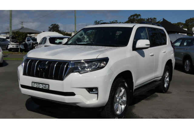 2023 Toyota LandCruiser Prado GDJ150R GXL SUV Image 3