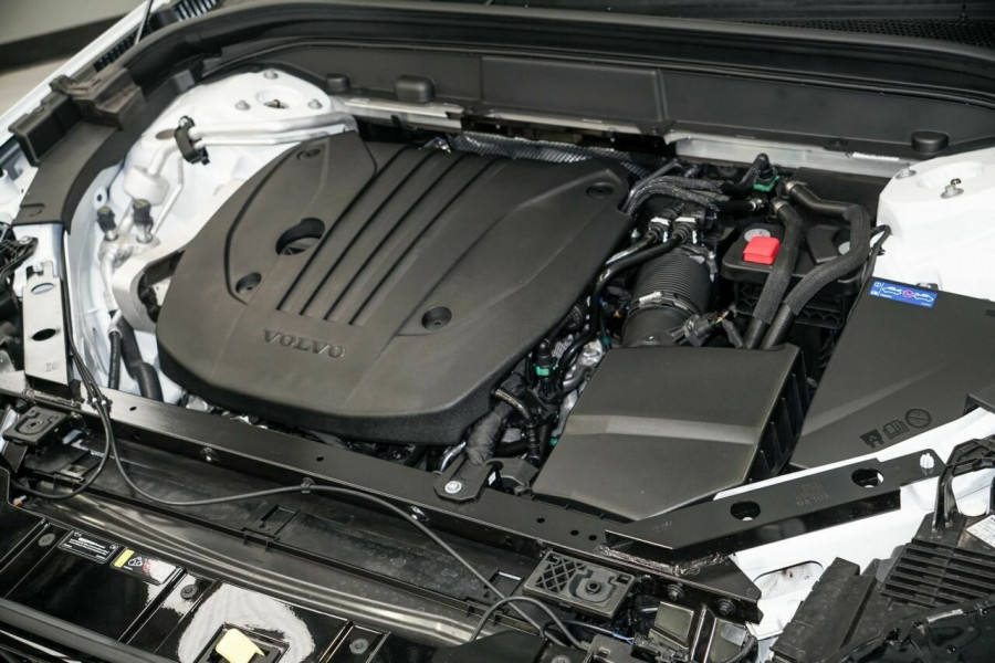 2026 Volvo XC60 UZ Ultra B5 Dark SUV Image 20