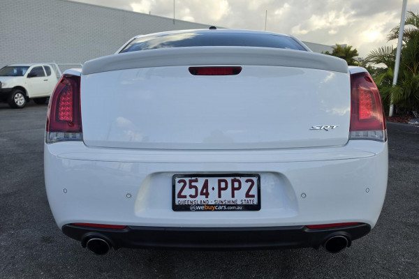 2017 Chrysler 300 LX SRT Sedan Image 8