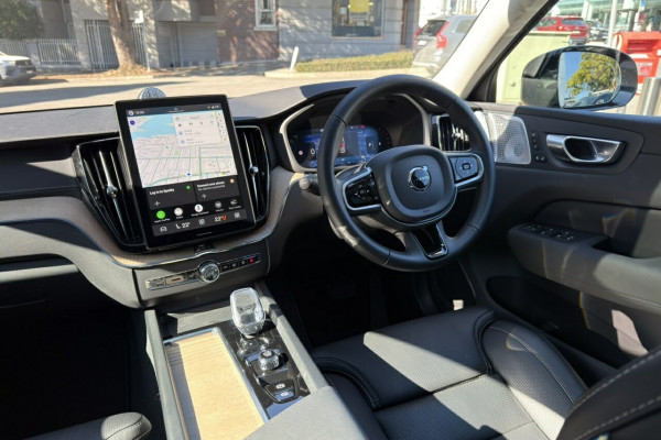 2025 MY26 Volvo XC60 UZ Ultra B5 Dark SUV Image 11