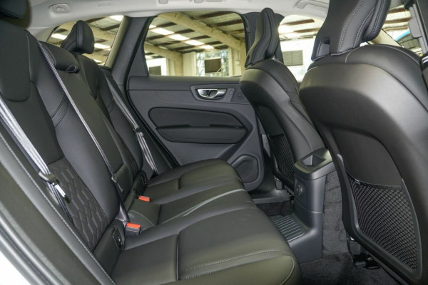 2025 MY26 Volvo XC60 UZ Plus T8 Plug-in Hybrid Dark SUV Image 7