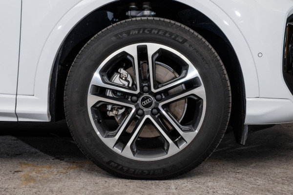 2025 Audi Q5 GU TFSI 150kW SUV image 23