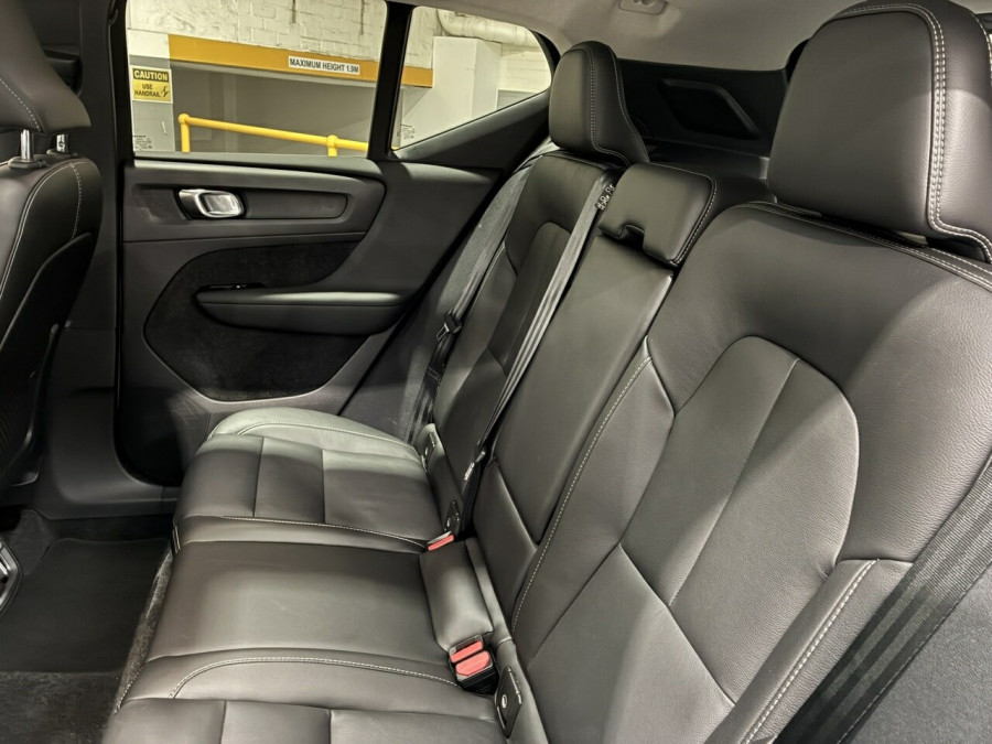 2025 Volvo XC40 XZ Plus B4 SUV Image 21