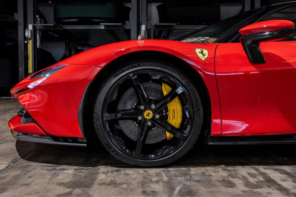 2023 Ferrari SF90 Stradale F154  Coupe Image 3