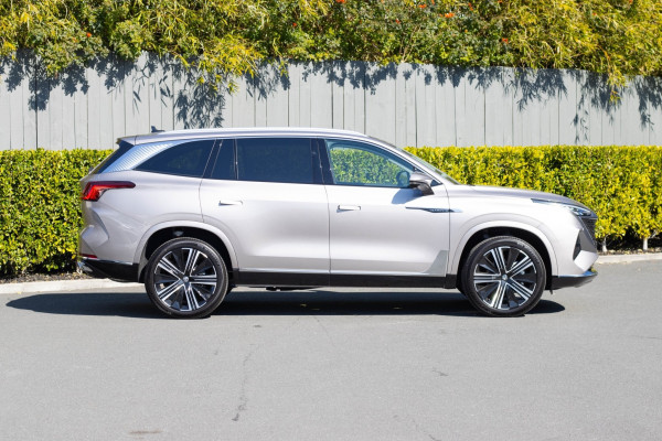 2026 MG QS Essence SUV Image 2