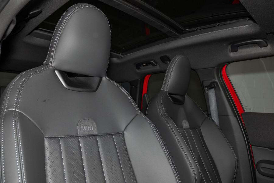 2026 MINI Countryman U25 S Favoured SUV