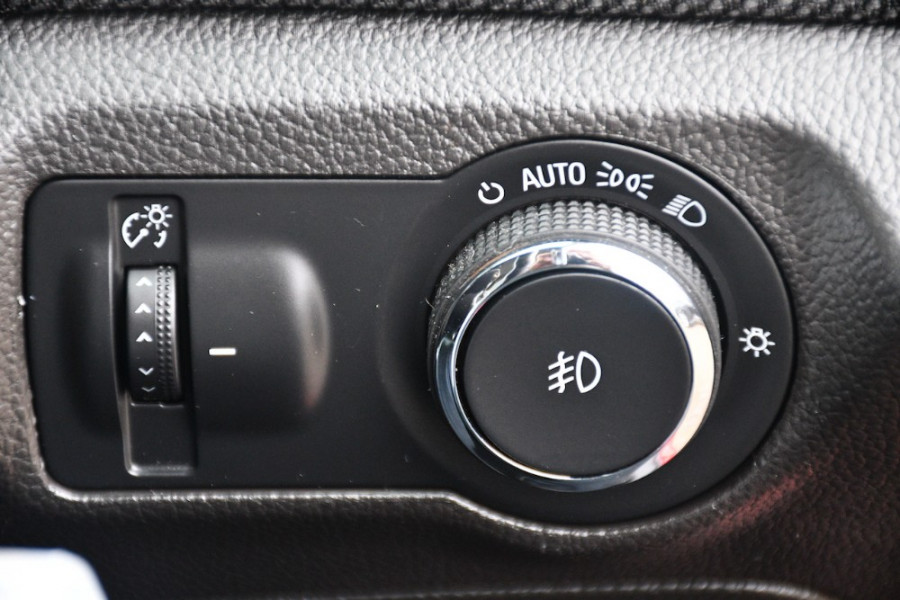 2014 Holden Cruze Vehicle Description. JH  II MY14 EQUIPE SED 4DR SA 6SP 1.8I Equipe Sedan Image 17