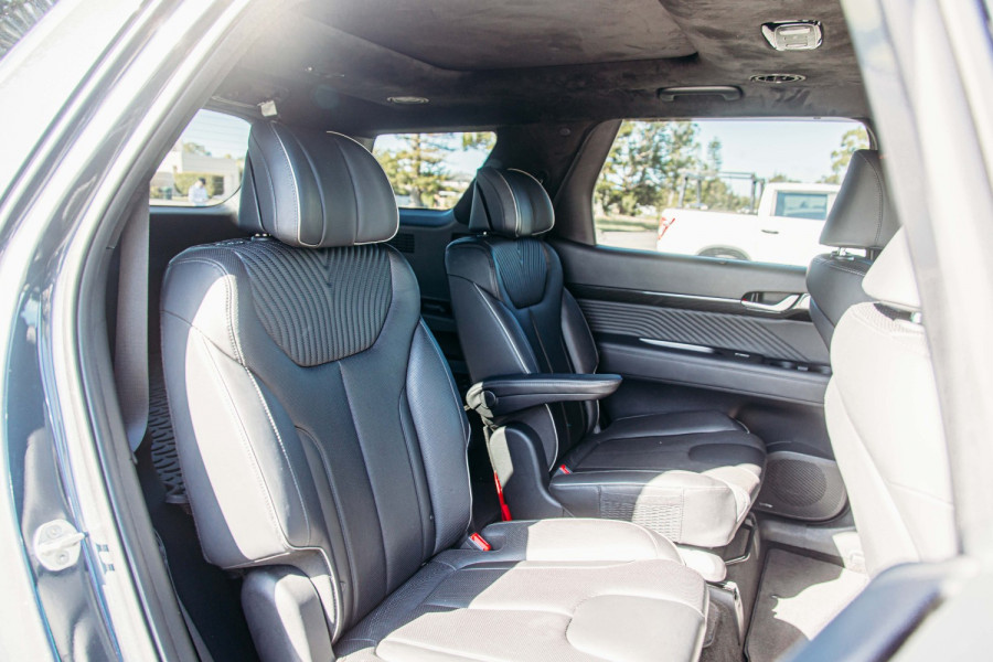 2022 Hyundai Palisade LX2.V2 Highlander SUV Image 26