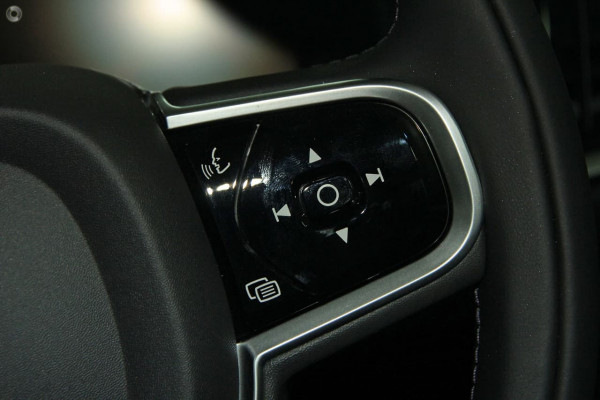 2019 MY20 Volvo V90 Cross Country P Series D5 Wagon Image 2