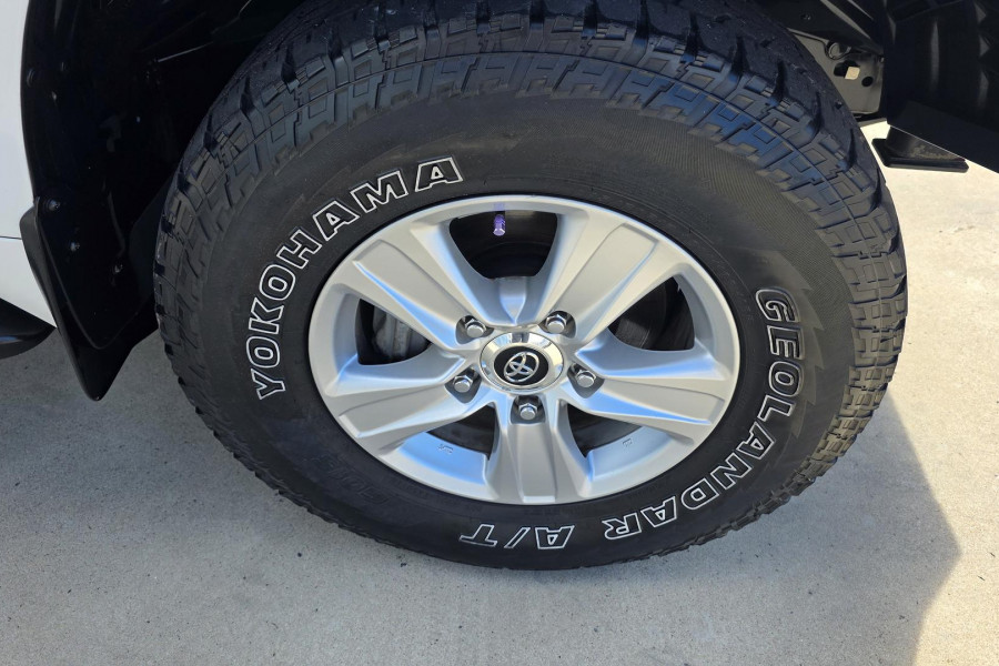 2015 MY14 Toyota LandCruiser VDJ200R GXL SUV Image 30