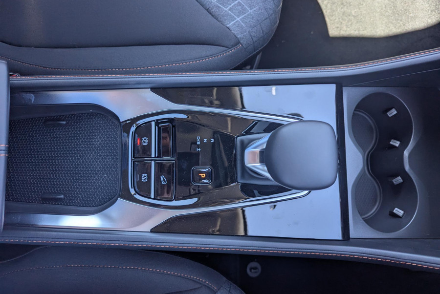 2024 MY24.5 MG HS AS33 Vibe SUV Image 12
