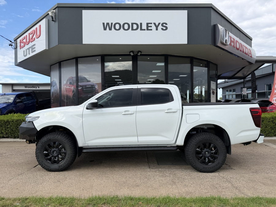 2025 Mazda BT-50 TF XT Ute Image 2