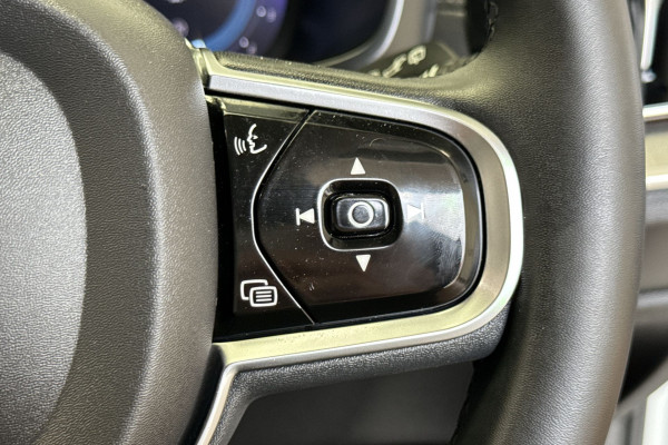2023 Volvo V60 Cross Country Z Series Ultimate B5 Bright SUV