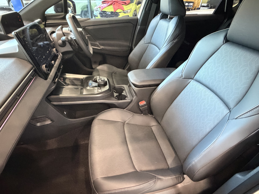 2026 Subaru Solterra E1-1 AWD Touring SUV Image 11