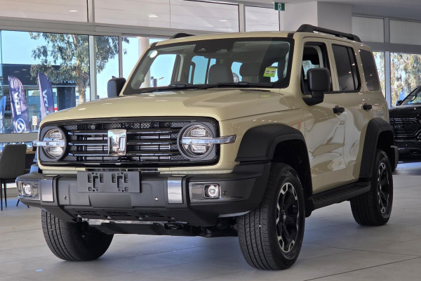 2026 GWM Tank 300 P01 Lux Hi4-T PHEV SUV Image 8