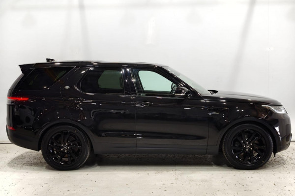2017 Land Rover Discovery Series 5 SE SUV Image 6