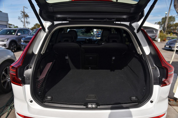 2025 MY26 Volvo XC60 UZ Ultra B5 Dark SUV Image 6