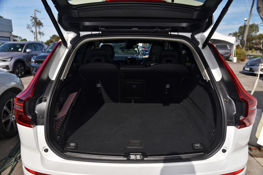 2025 MY26 Volvo XC60 UZ Ultra B5 Dark SUV Image 6