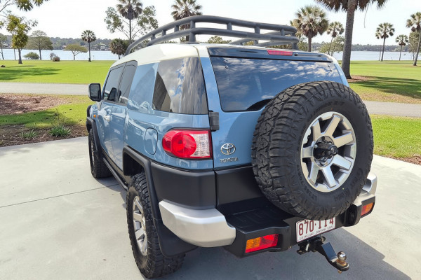2015 MY14 Toyota FJ Cruiser GSJ15R SUV Image 5