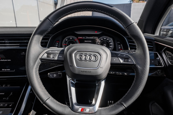 2026 Audi Q7 4M TDI 210kW S line SUV image 10