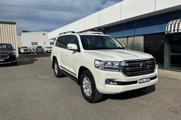 2020 Toyota LandCruiser VDJ200R Sahara SUV