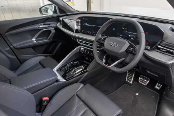 2025 Audi SQ5 GU edition one SUV image 7
