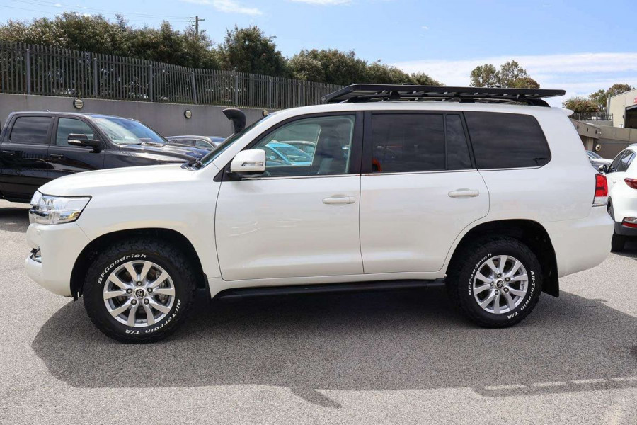 2020 Toyota LandCruiser VDJ200R VX SUV Image 6