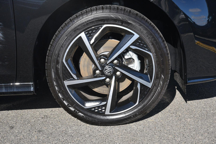 2024 MY25 MG MG5  Essence Sedan Image 20