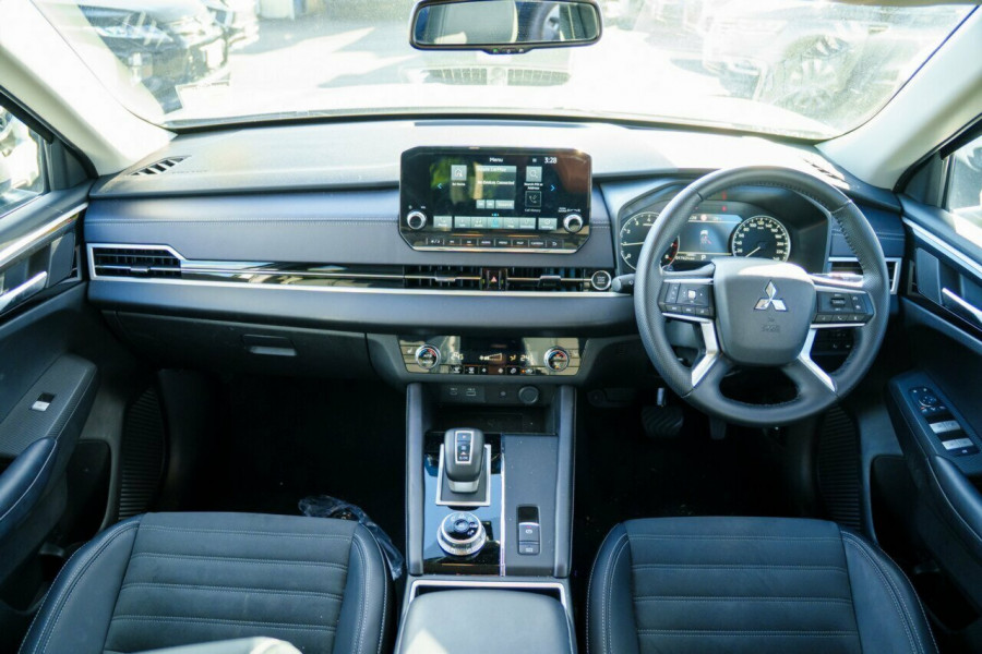 2023 MY24 Mitsubishi Outlander ZM Aspire SUV Image 20