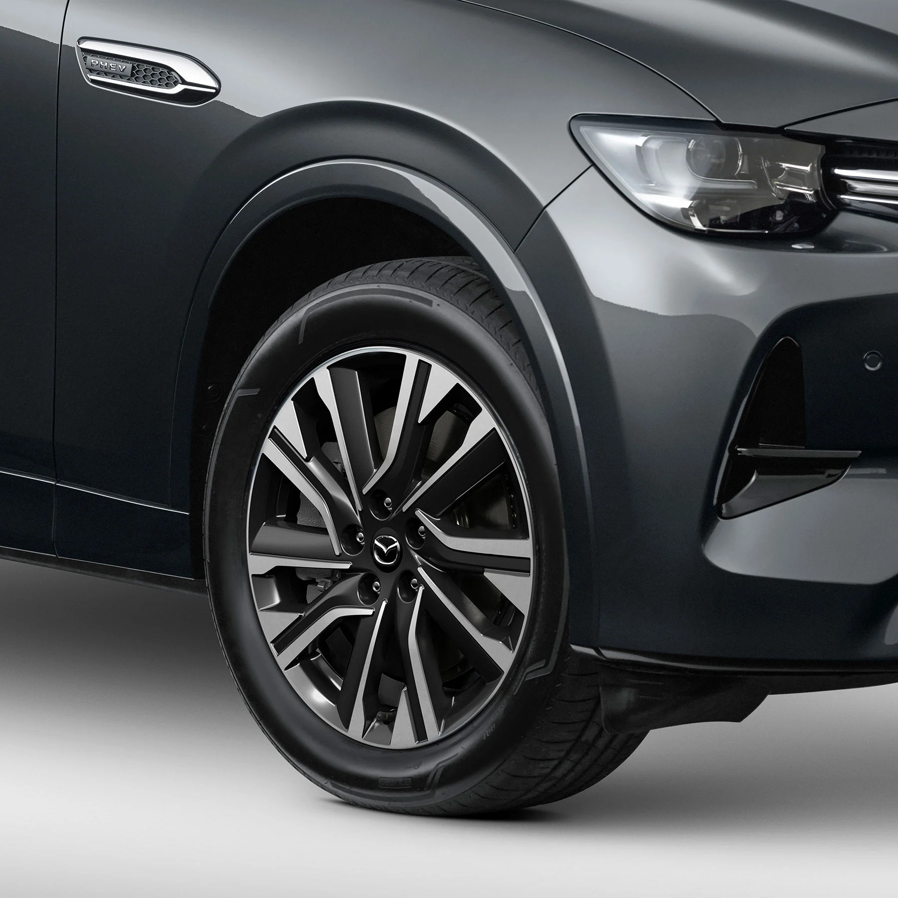 18 inch Machined Alloy Wheel