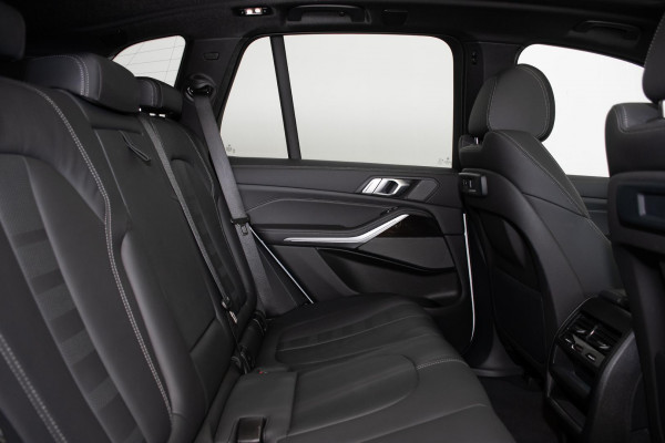 2021 BMW X5 G05 xDrive40i M Sport SUV image 9