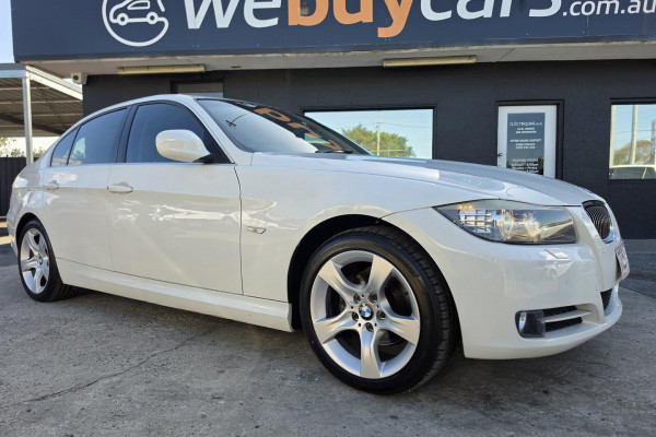 2011 BMW 3 Series E90 320i M Sport Sedan Image 7