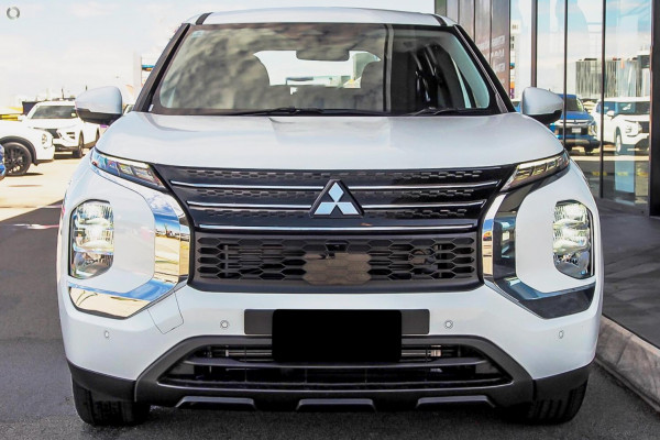 2024 Mitsubishi Outlander ZM ES SUV